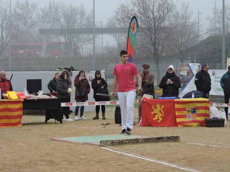 Gabriel Pardos, del Club Barraires, se impuso en el II concurso San Valero de tiro de barra aragonesa