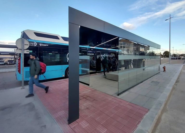 9.000 viajeros en tan solo dos meses en la nueva línea de bus al aeropuerto