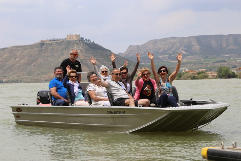 Mequinenza amplía su oferta turística con paseos en barco coincidiendo con la Semana