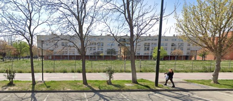 Sorpresa y malestar por la ausencia del solar de Alejandro Casona en el acuerdo bilateral Ministerio de Vivienda-DGA