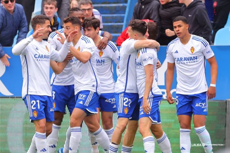 Volvieron los goles en el Real Zaragoza y también la victoria siete jornadas después (3-1)