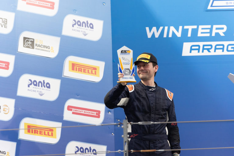 El piloto aragonés Guillermo Aso firma un doble podio en Motorland Aragón