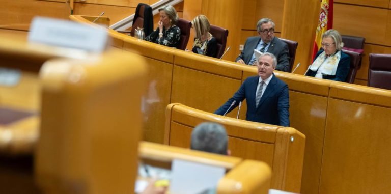 Azcón en la Comisión General de las Comunidades Autónomas del Senado: «De los aragoneses no se ríe nadie»