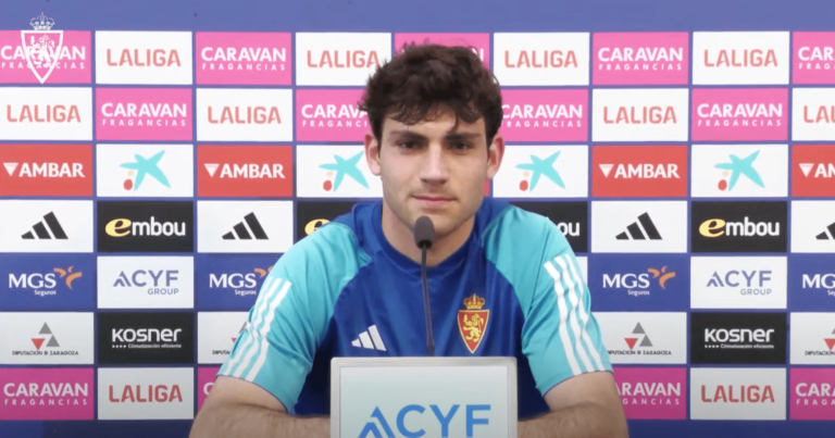 Iván Azón: «El gol es un alivio, la labor del delantero se mide por los goles»