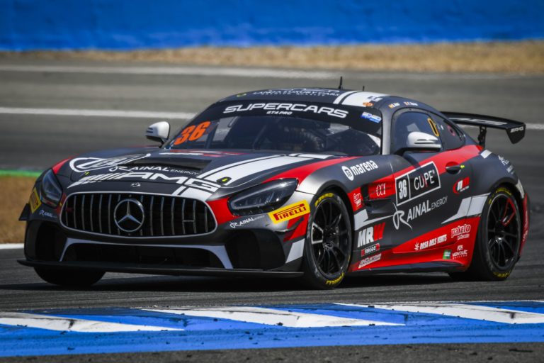 El piloto aragonés Guillermo Aso suma valiosos puntos en el arranque del Iberian Supercars