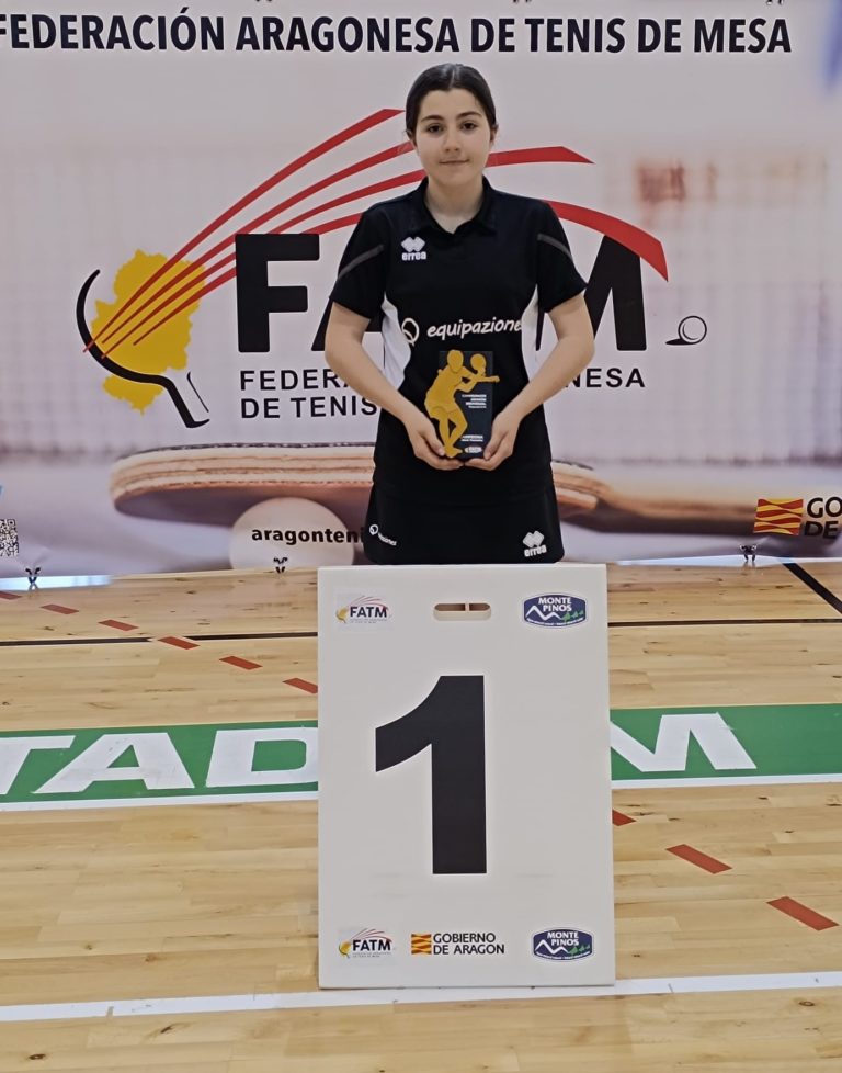 Elena Torres, del club Utebo Tenis de Mesa, brilla en los Campeonatos de Aragón