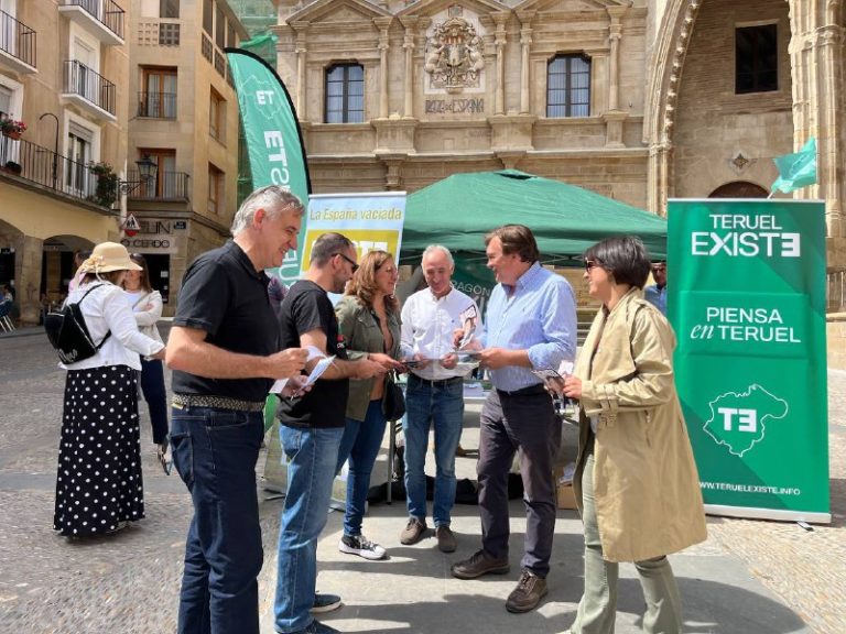 Guitarte se compromete a llevar a Bruselas las reivindicaciones del Bajo Aragón
