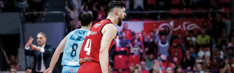 Santi Yusta y Casademont Zaragoza amplían su vinculación hasta 2027