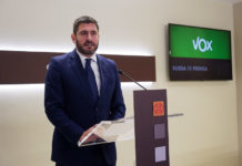 VOX respalda la investidura de Azcón y marca el perfil en inmigración, fiscalidad y burocracia