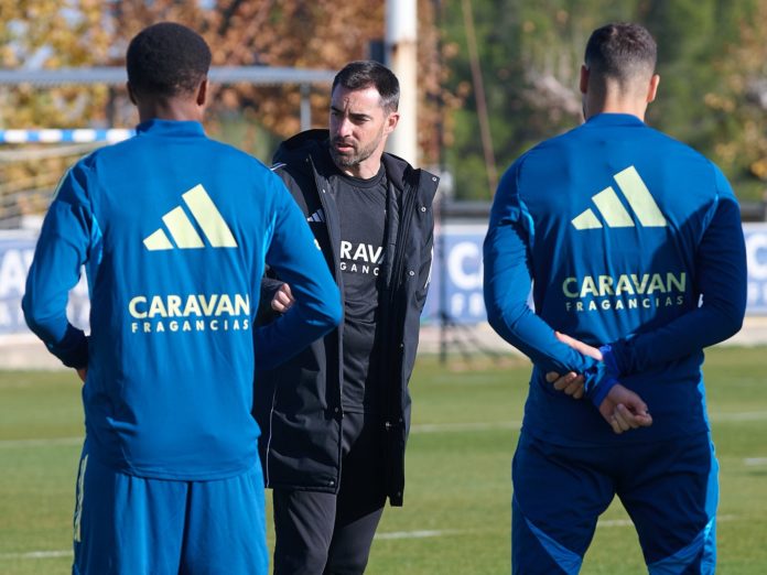 Entrenamiento 2025-12-09 en la Ciudad Deportiva; Rubén Sellés;