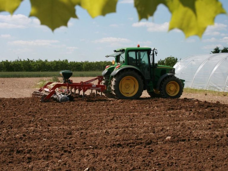 Agricultura aprueba medidas excepcionales para ayudar a los agricultores afectados por condiciones climáticas adversas