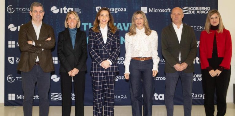 Más de 100 emprendedores participan en The Wave Hackathon 2025 en Zaragoza