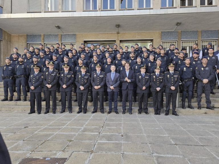 La Policía Nacional en Aragón recibe la Medalla de Aragón por su labor en la DANA