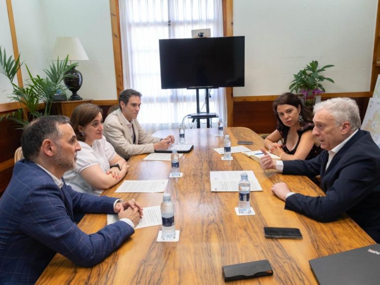 El Gobierno de Aragón habla de «ataque a la Constitución» la última cesión a Cataluña por los funcionarios