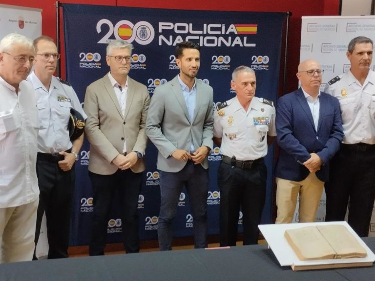 Aragón recupera un códice del siglo XIV sobre privilegios de Teruel tras su hallazgo en Murcia