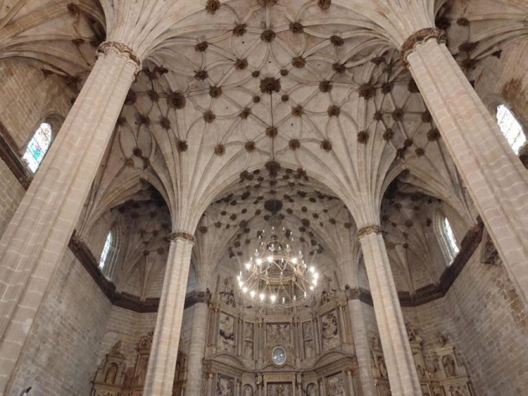 El Gobierno de Aragón invertirá más de 390.000 euros en rehabilitar la Catedral de Barbastro