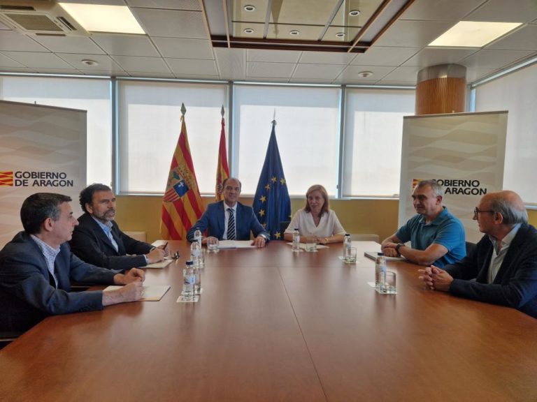 Sanidad y Asociación de Alimentos de Aragón se reúnen para promover la seguridad alimentaria