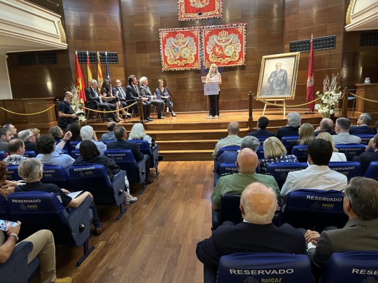 Homenaje a Carlos Carnicer en Zaragoza destaca su legado en la abogacía