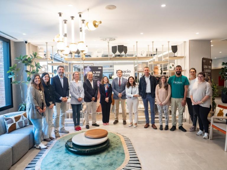 Nace el Espacio Amigo en Zaragoza para apoyar a familiares de pacientes con cáncer
