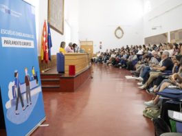 Más de cinco mil estudiantes de Aragón aprenderán sobre la Unión Europea en 213 sesiones formativas