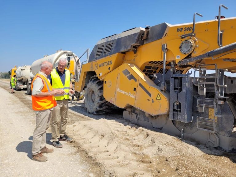 La A-230, que conecta Sariñena y Caspe, se encuentra en la fase final de sus obras