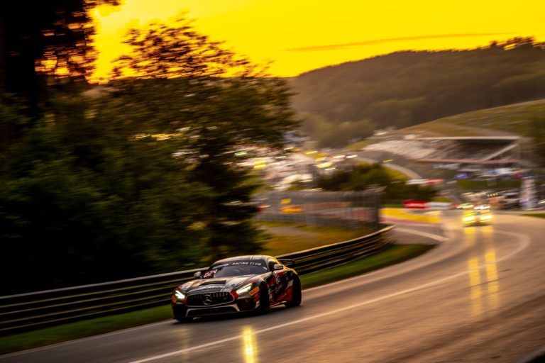 El piloto aragonés Guillermo Aso cierra con buena nota su participación en la GT4 European Series