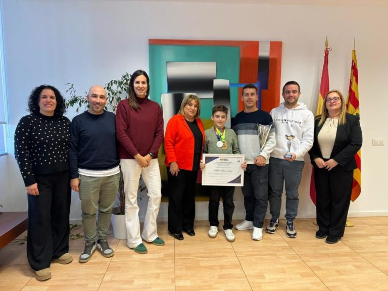 Adrián Vicente conquista la Copa de Europa y destaca el patinaje artístico en Aragón