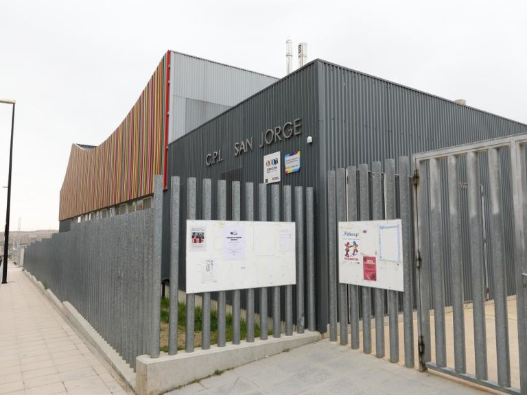 Aragón refuerza 15 centros educativos con 33 nuevos puestos de personal no docente