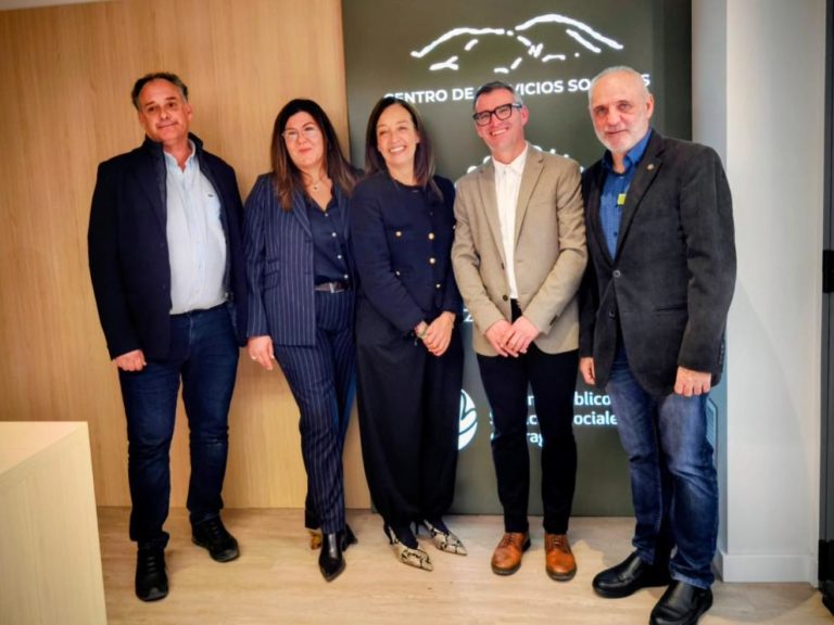 Tarazona inaugura un nuevo Centro de Servicios Sociales