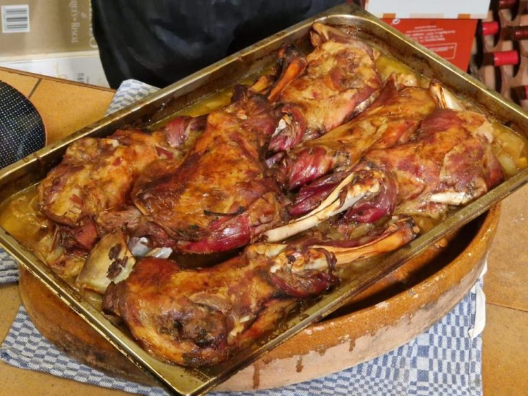 Arranca el V Mes del Ternasco Asado en Aragón con 100 establecimientos participantes