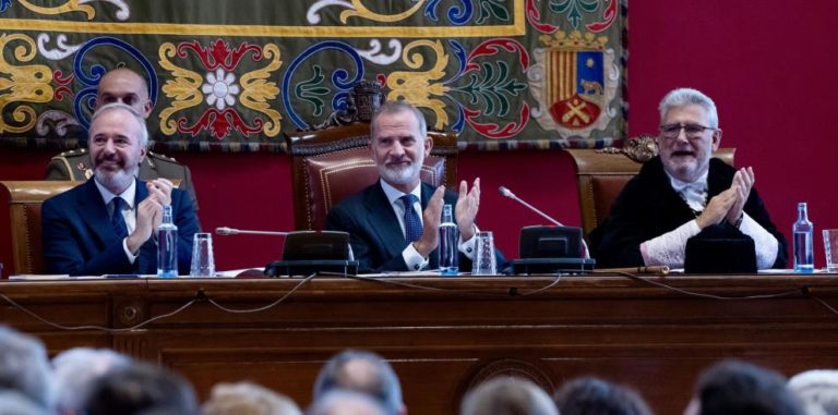 Azcón reclama financiación justa para las universidades en la apertura del curso académico en Zaragoza