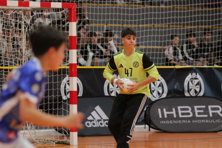 Balonmano Dominicos logra clasificar a infantiles y juveniles entre los 8 mejores de España