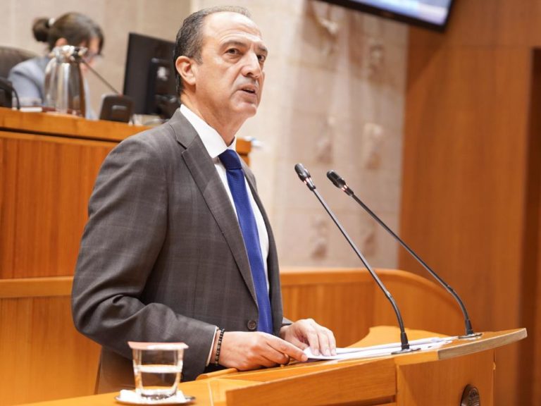 Bancalero exige la dimisión de la ministra de Sanidad por el conflicto del Estatuto Marco