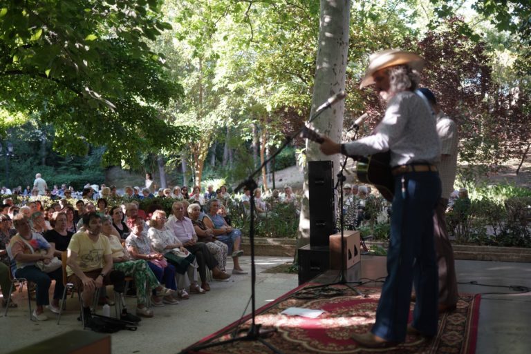 Zaragoza lanza un ciclo de conciertos gratuitos en el jardín del Centro de Mayores Laín Entralgo