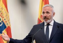 Azcón «amenaza» a Vox con elecciones anticipadas si no apoya los presupuestos