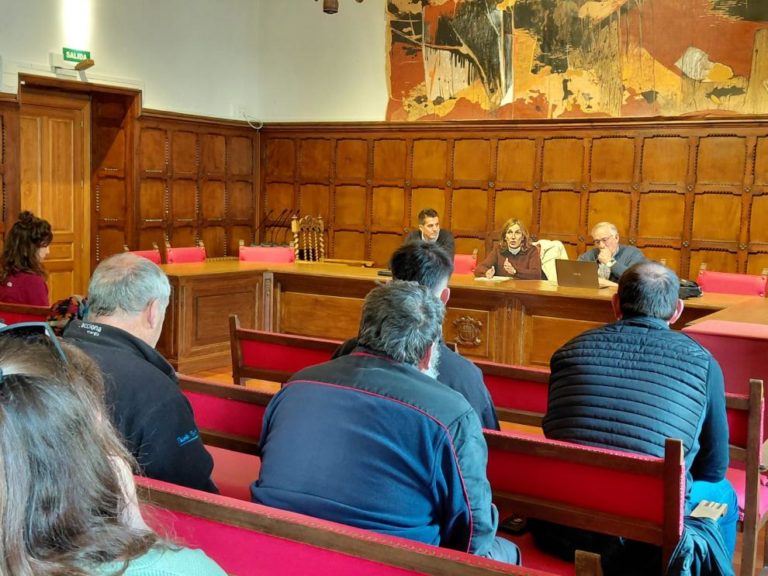 La campaña de vacunación frente a la DNC en el Pirineo aragonés se inicia en enero
