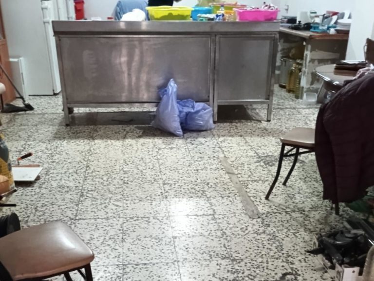 Cerrada cocina clandestina en Zaragoza con 258 kilos de alimentos inseguros