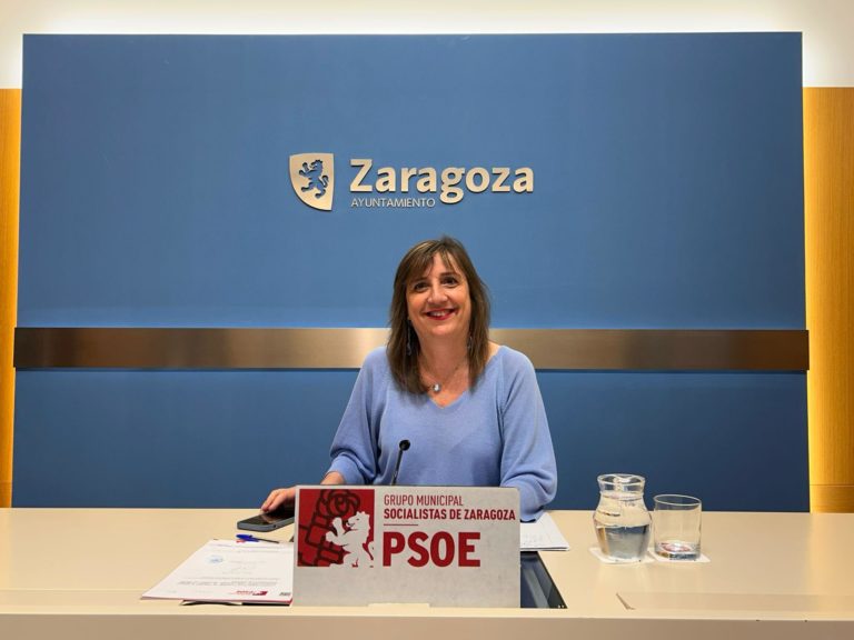 Chueca, acusada de alentar el odio en el proceso de regularización de extranjeros en Zaragoza