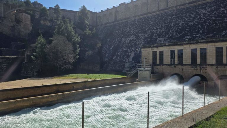 La CHE genera una crecida controlada en el Guadalope para restaurar su ecosistema y mejorar su estado