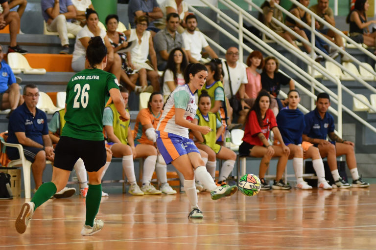 Paula Pérez, jugadora del Wanapix Aldelís InterSala10, sufre una rotura del ligamento cruzado