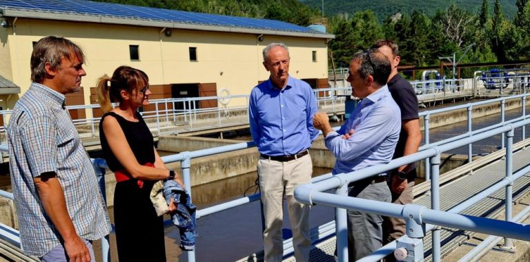 La Depuradora de Biescas-Gavín instala 194 módulos fotovoltaicos para mejorar su eficiencia ambiental