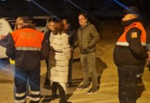 Algunos vecinos de Caspe se niegan a abandonar sus hogares pese al riesgo de colapso