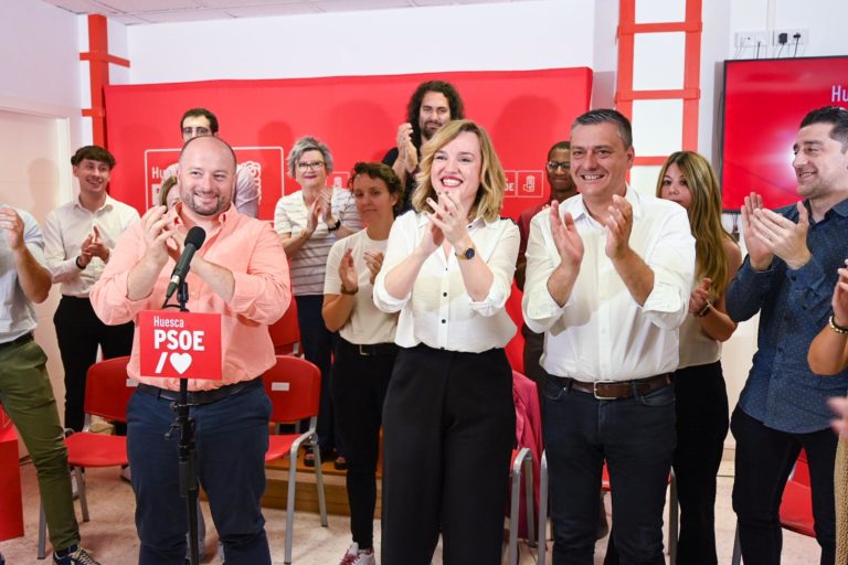 Pilar Alegría afirma en Monzón que insultos y bulos motivan al PSOE para triunfar en 2027