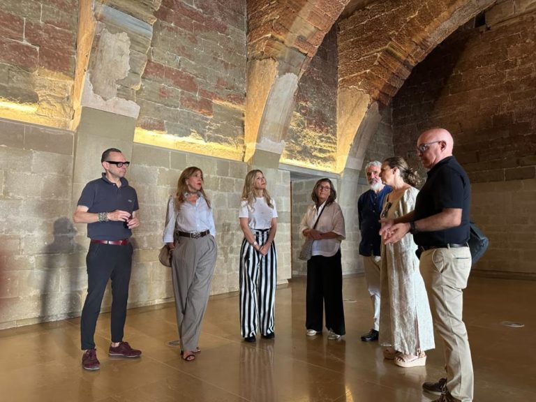 El Gobierno de Aragón exige al MNAC información sobre el regreso de las pinturas profanas al Monasterio de Sijena