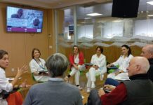 El Hospital de Barbastro consolida su biblioteca de pacientes y un programa de voluntariado