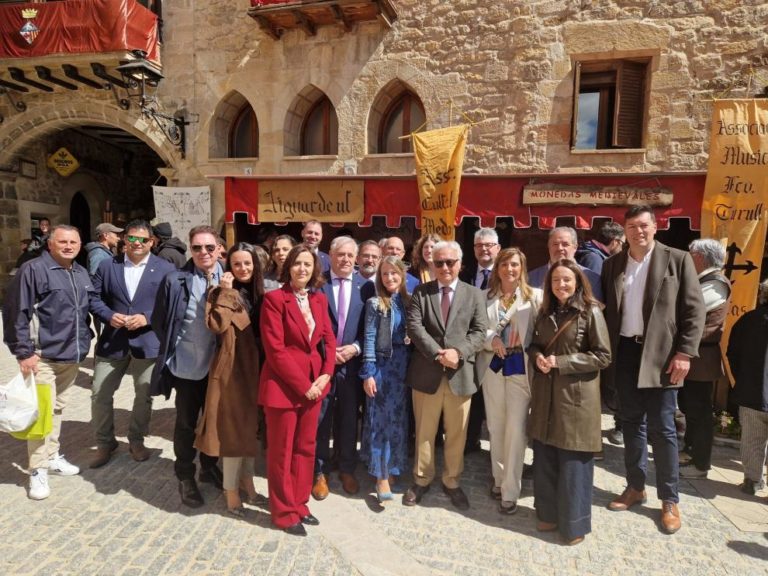 El Matarraña brilla en la XXV Feria del Vino de Cretas con respaldo institucional