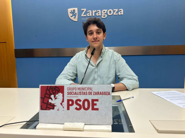 El PSOE critica la privatización de las piscinas de La Almozara y la falta de control público