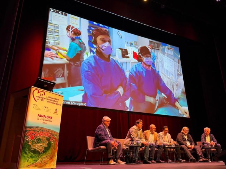 El Servet retransmite en directo un implante de válvula aórtica en el Congreso de Cardiología