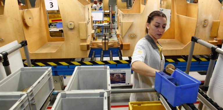 El paro en Aragón baja un 3,06% y la afiliación a la Seguridad Social alcanza un récord histórico