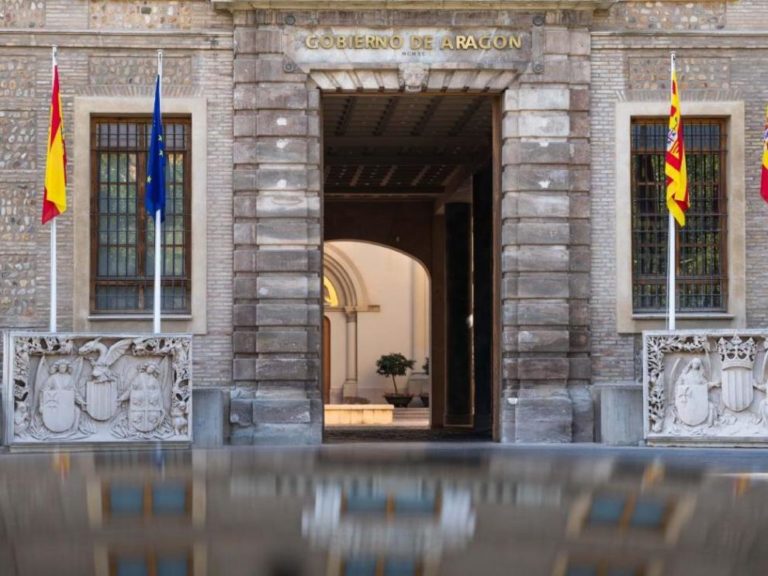 Aragón aumenta un 4% el salario de a empleados públicos en menos de un mes